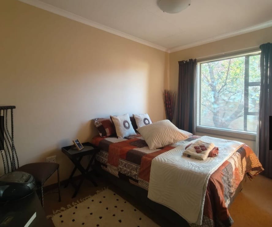 2 Bedroom Property for Sale in Waterval East North West